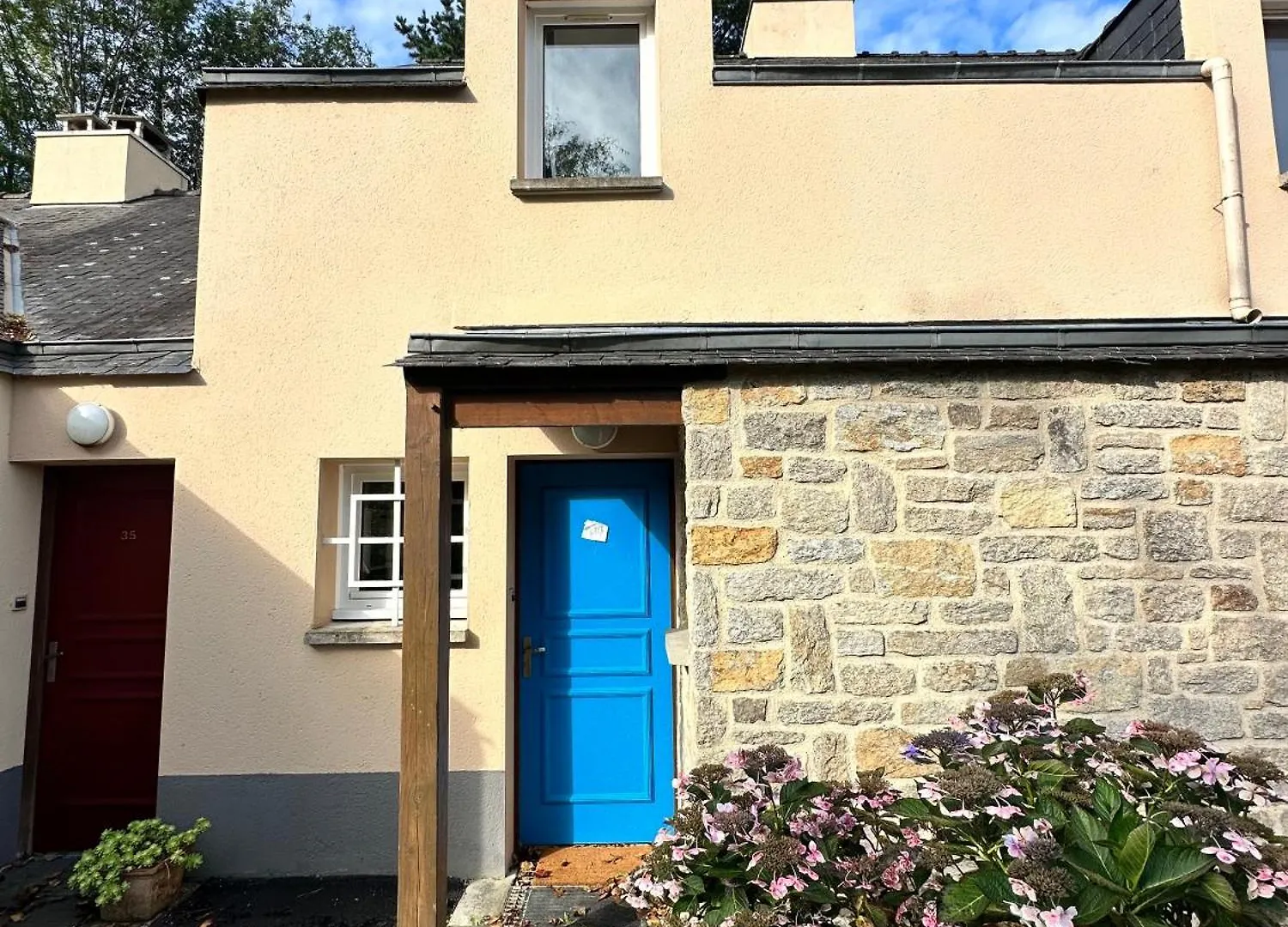 Holiday home Cottage Douillet 2 Nuits Minimum Ploemel